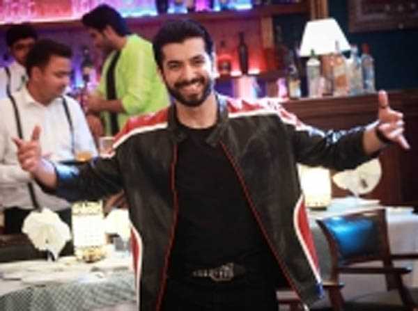 अगर मैंने सेट पर किसी को भी ड्रग्स लेते देखा तो मैं उन्हें रोकूंगा: शरद मल्होत्रा